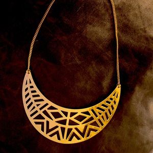 Stunning Gold Geometric Necklace